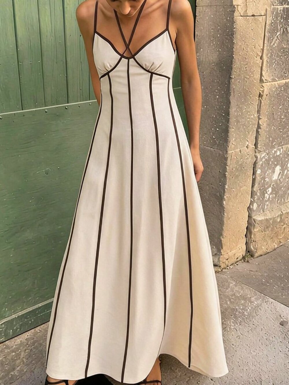 Apricot Elegant Women's Contrast Trim Backless Camisole Dress - Picture 3 of 8
